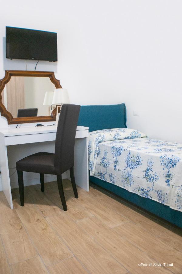 B&B Luvi เวโรนา ภายนอก รูปภาพ